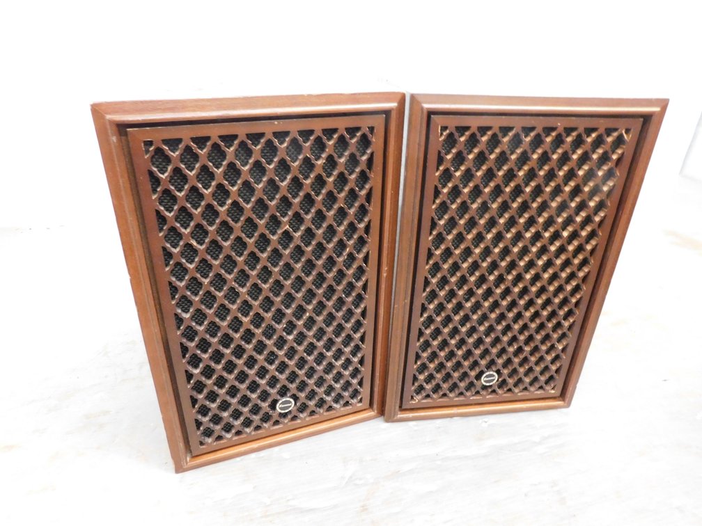 Sansui SP-30 2 Way Speaker System 17" T