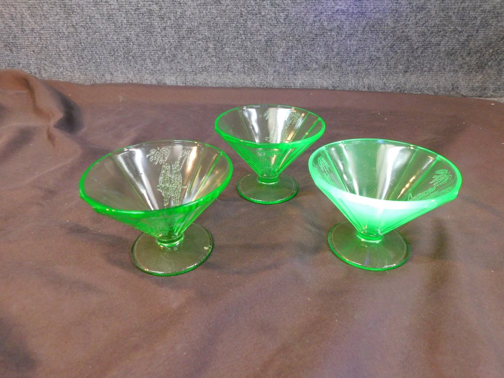 Green Depression Uranium Glass Parot Pattern Sherberts