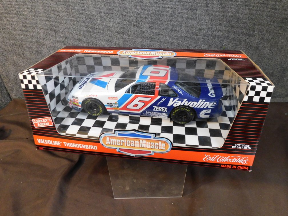 Ertl 1/18" Scale Die Cast Metal American Muscle "Valvoline Thunderbird", New in Package