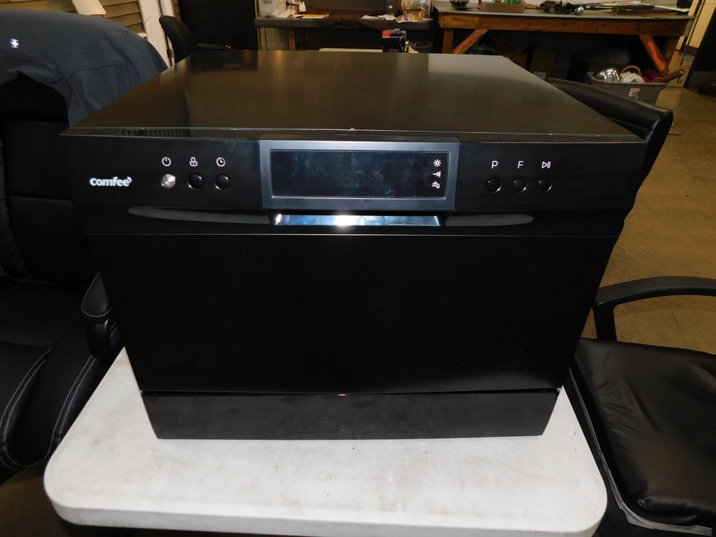 Comfee Countertop Dishwasher Model CDC22P 22" x 20" x 17", Lightly Used, Does Work