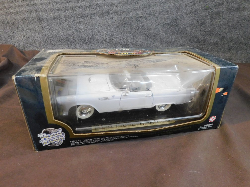 1955 Ford Thunderbird Die Cast Car 1/18 Scale, New in Package