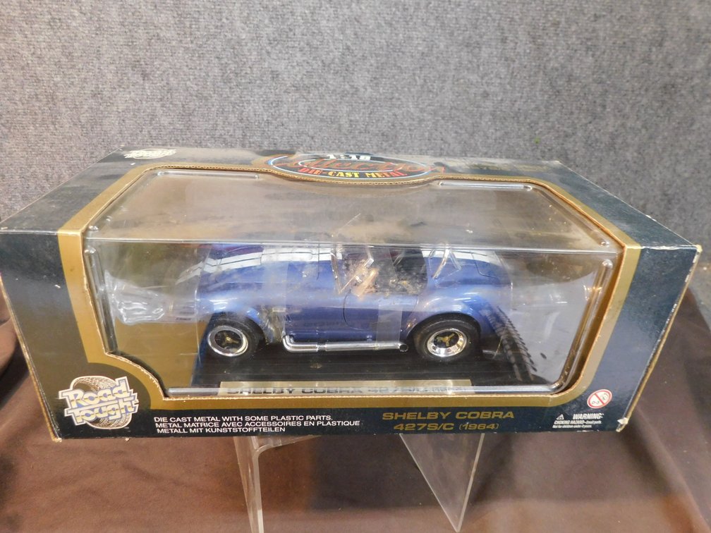 Shelby Cobra 427S/C Die Cast Car 1/18 Scale New in Package