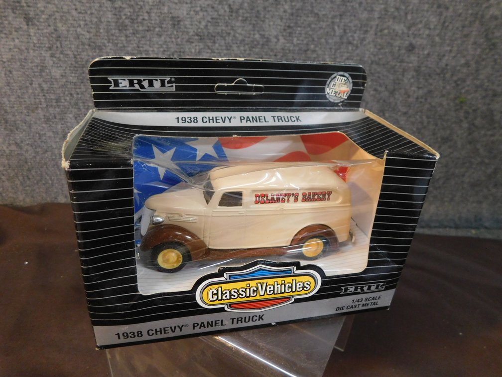 1993 Ertl Die Cast 1/43 Scale 1938 Chevy Panel Truck, New in Package