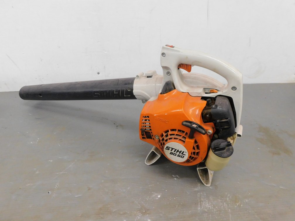 Stihl BG50 Gas Leaf Blower, Has Compression