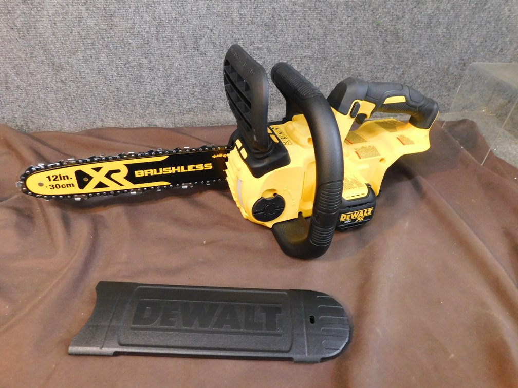 Dewalt Chainsaw DCCS620, Bar Length 12", Tool Only, Appears New