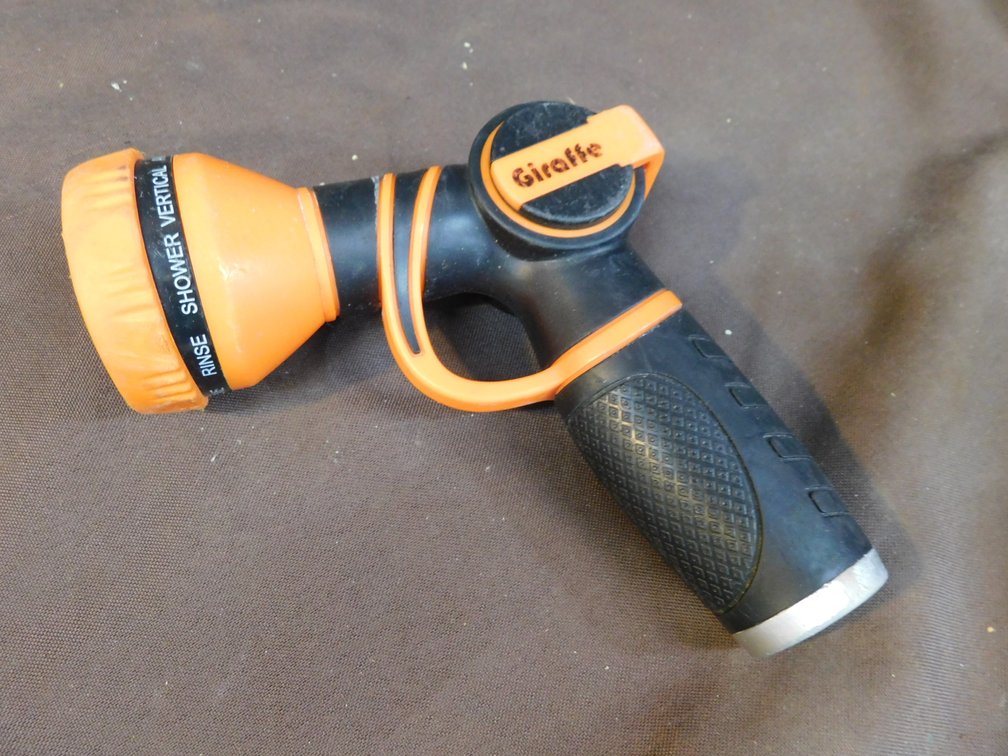 Giraffe Spray Nozzle