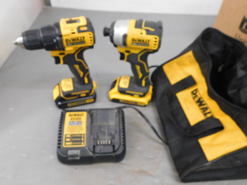 Dewalt 1/2" Cordless Drill Driver, 1/4" Cordless Impact Driver 20V with Two Batteries, Charger and Bag