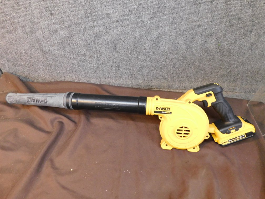 Dewalt 20V Cordless Blower DCE100 with Battery