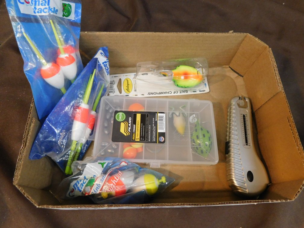 Fishing Lures, Scale, Bobbers