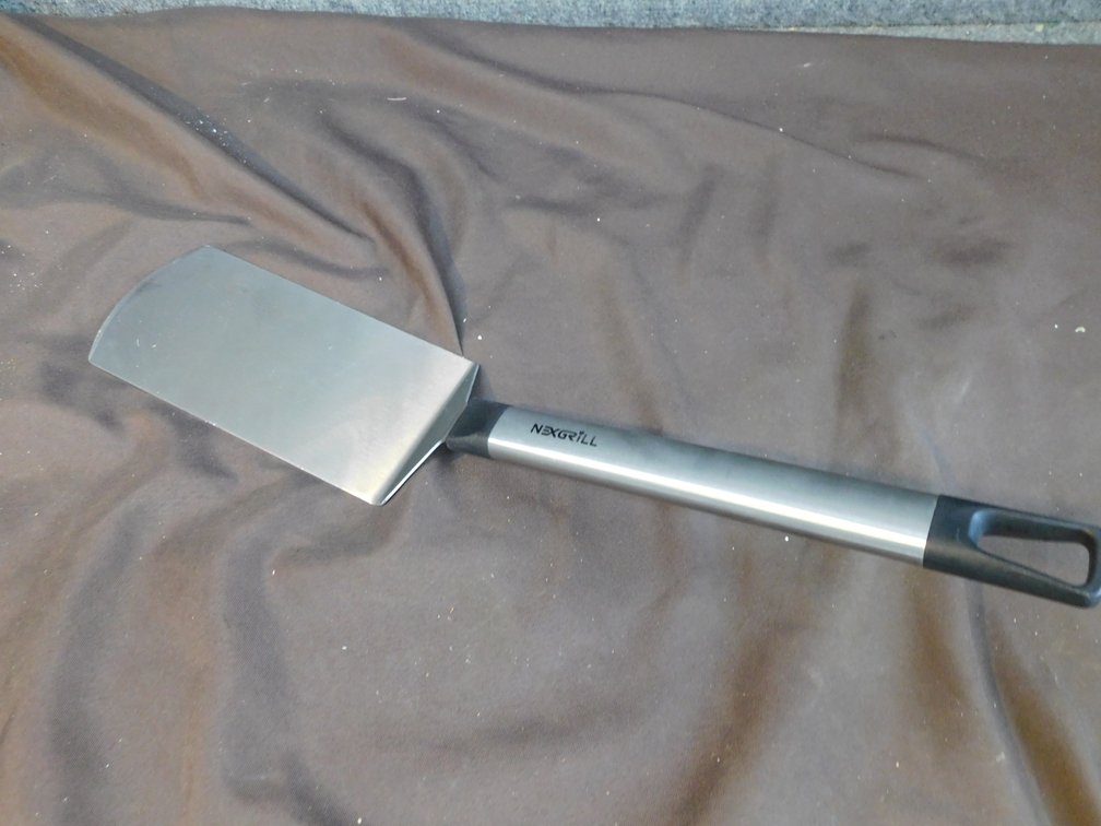 Nexgrill Spatula 4" x 19" L