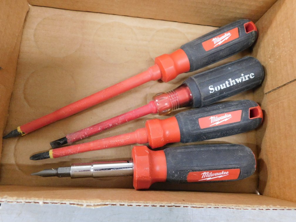 Milwaukee Screwdrivers