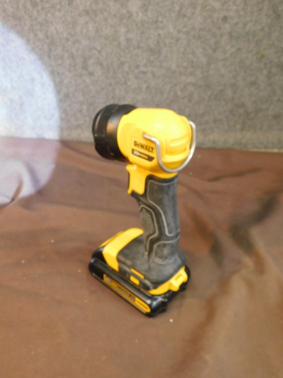 Dewalt Worklight 20 Volt with Battery DCL040