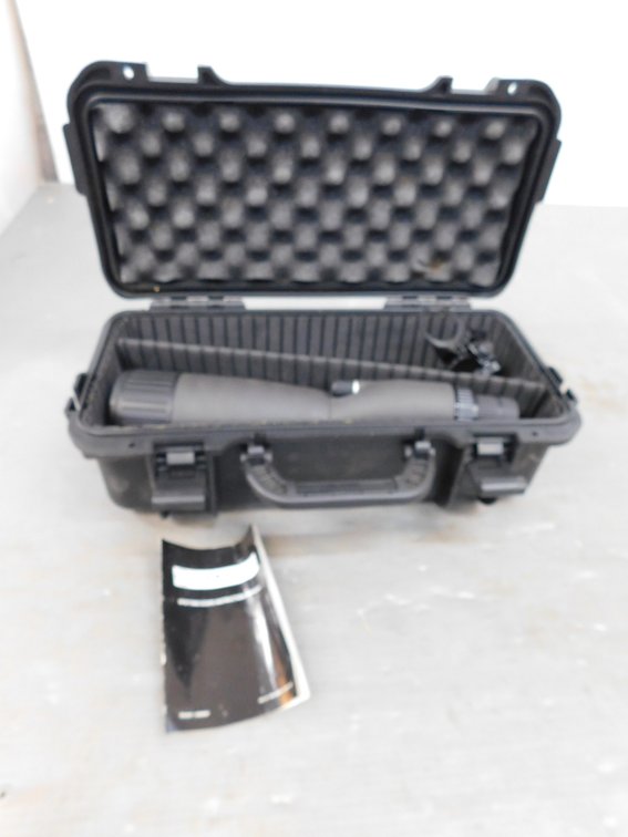 Simmons Spotting Scope with Tripod and Case