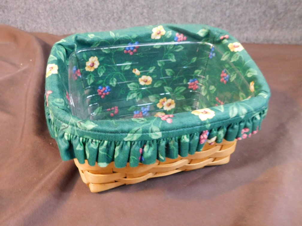 1996 Recipe Basket with Protector and Liner 8 1/2" W x 6" D x 5 1/2" T