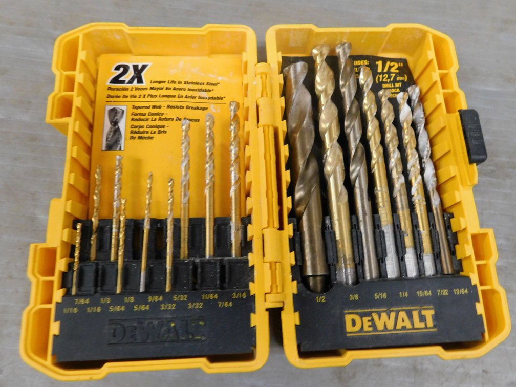 Dewalt Drill Bit Kit, missing 5