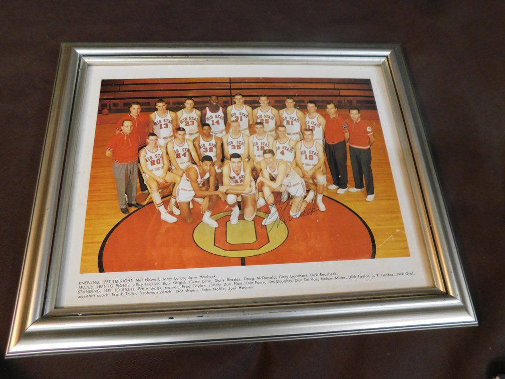 Vintage 1960's Ohio State Basketball Team Signed By Hall Of Famer John Havlicek 10 1/2" x 12 1/2"
