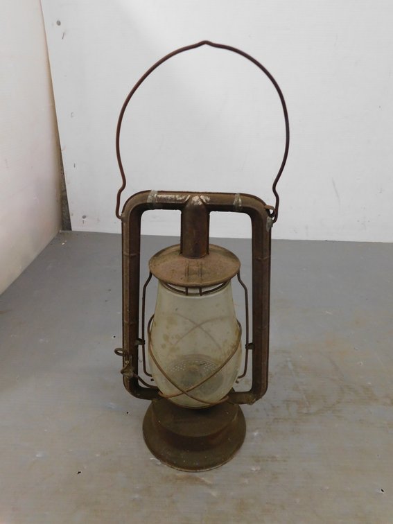 Vintage Dietz Oil Lantern 14" T