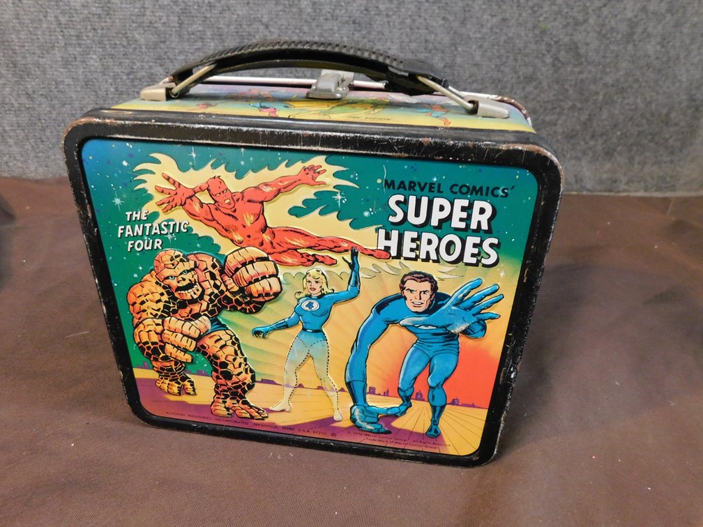 1976 Marvel Comics Super Heroes Metal Lunch Box