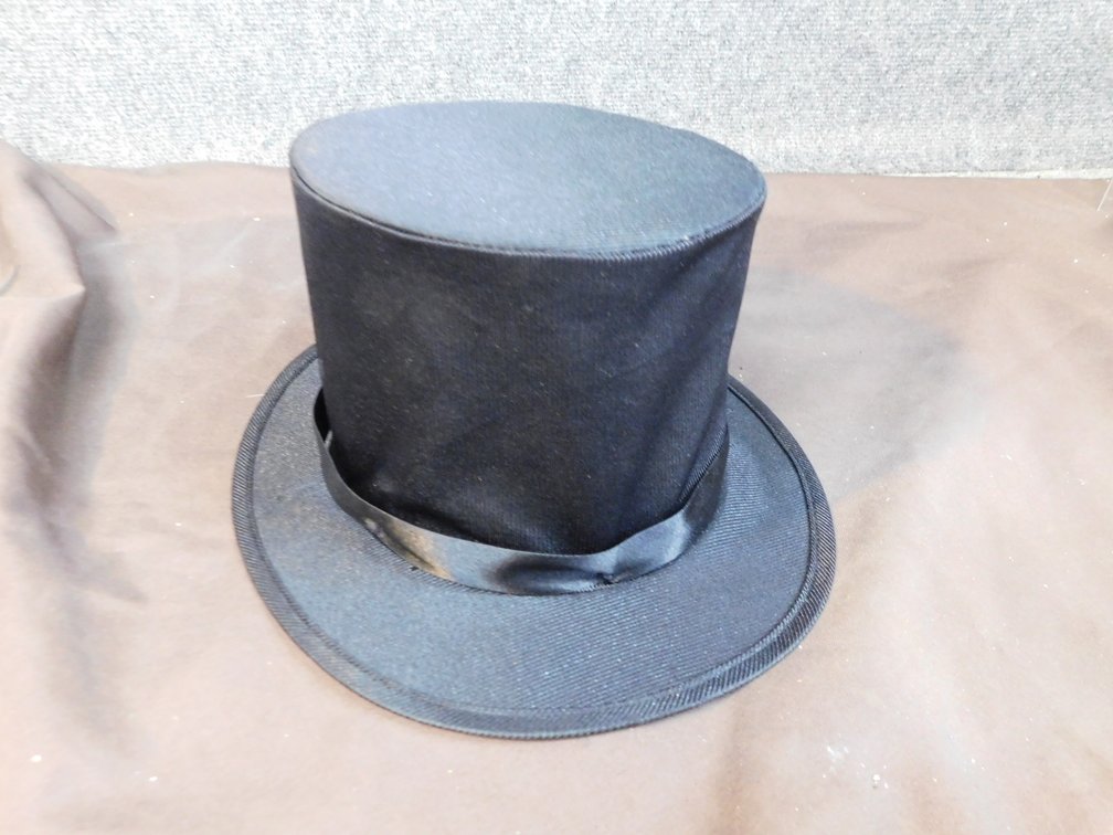 Black Magic Top Hat
