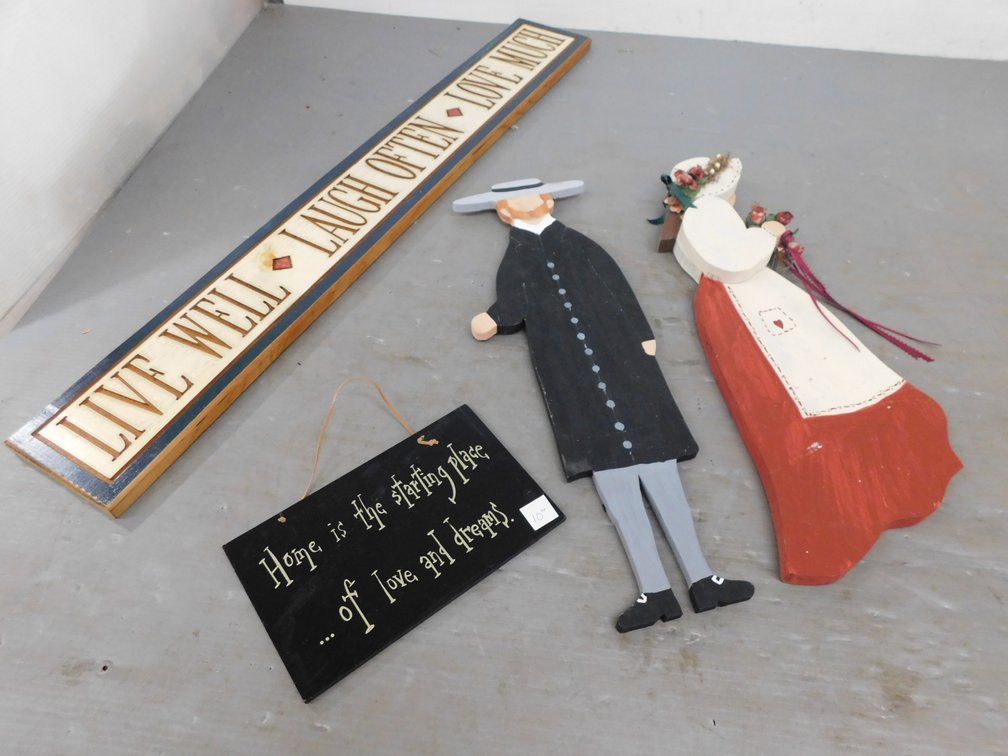 Decorative Wall Hangings