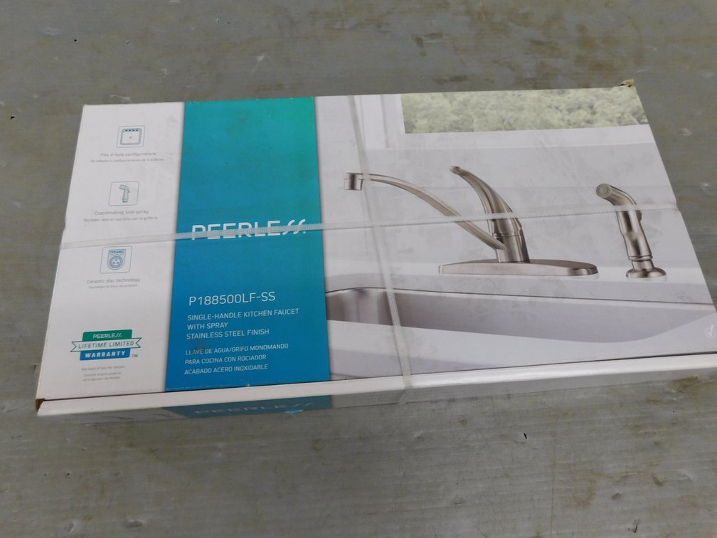 Peerless Single Handle Kitchen Faucet with Spray, New