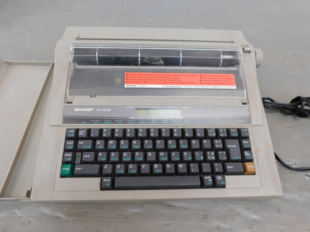 Sharp PA-3030 III Electric Typewriter