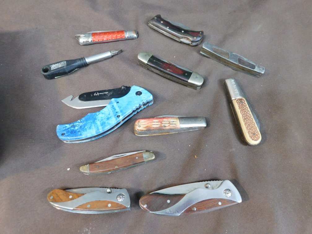 Assorted Pocket Knives