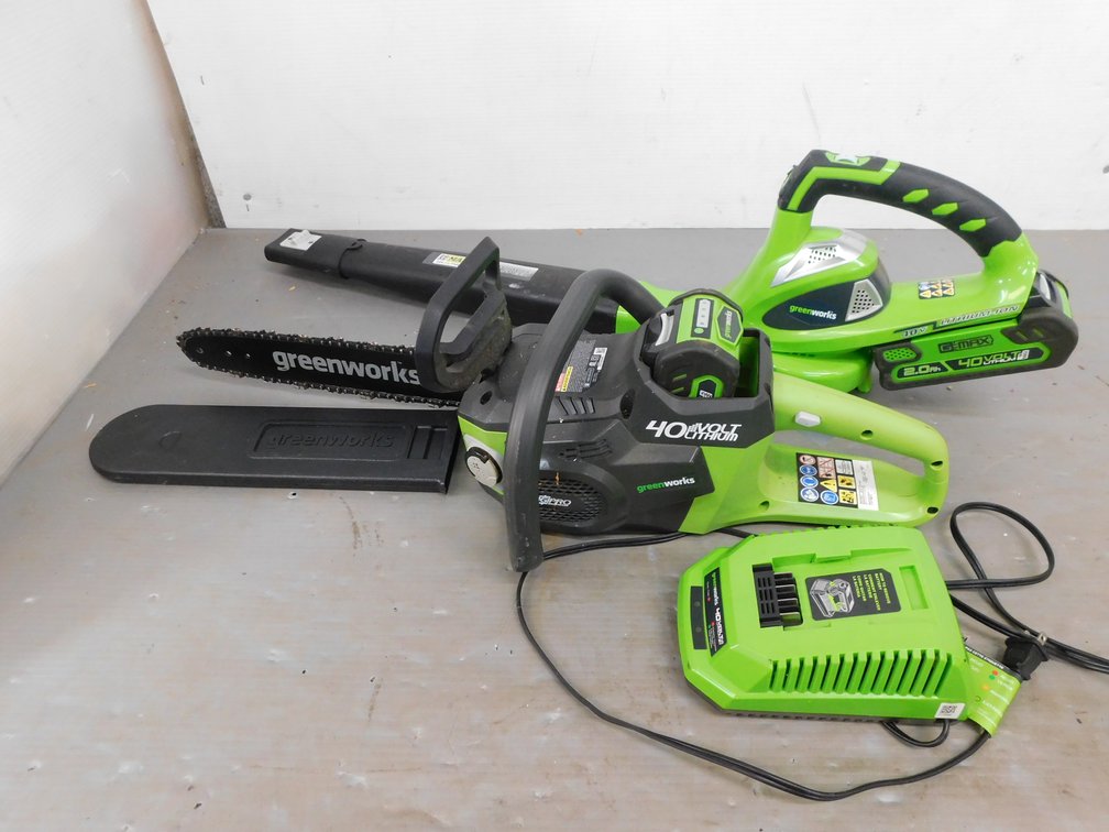 40V Greenworks 14" Chain Saw, 40V Blower with Charger, Two Batteries, Works