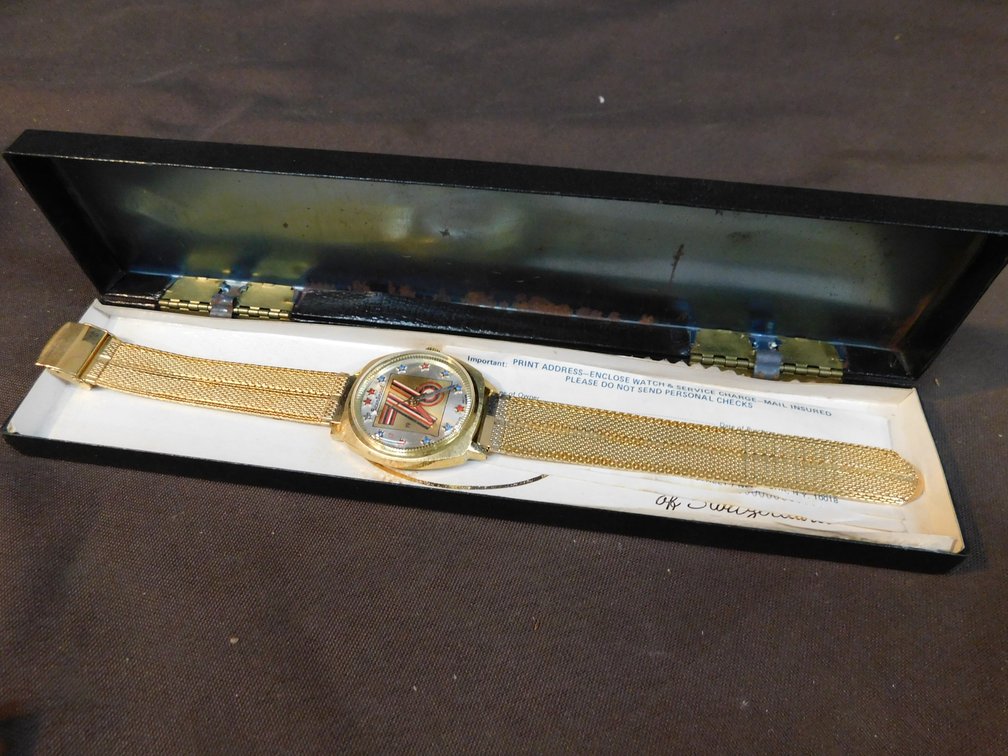 Vintage Bicentennial 1776-1976 Gold Toned Watch Electronically Timed OF Switzerland