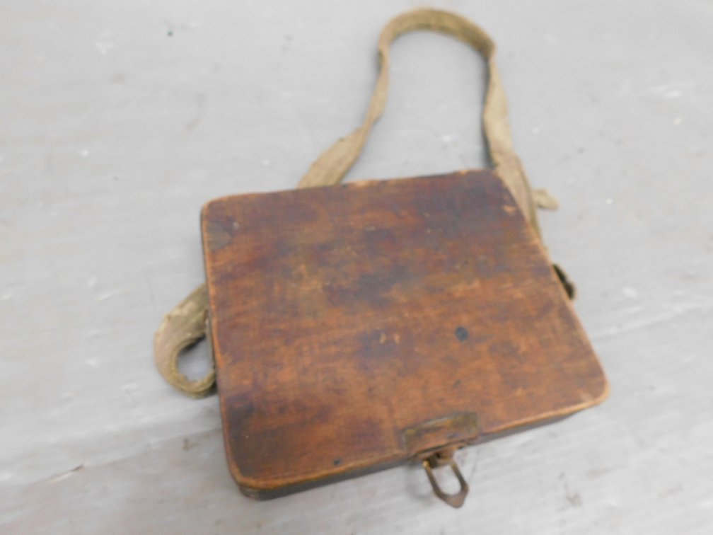 Vintage Wooden Document Carrier 7" x 8 3/4"