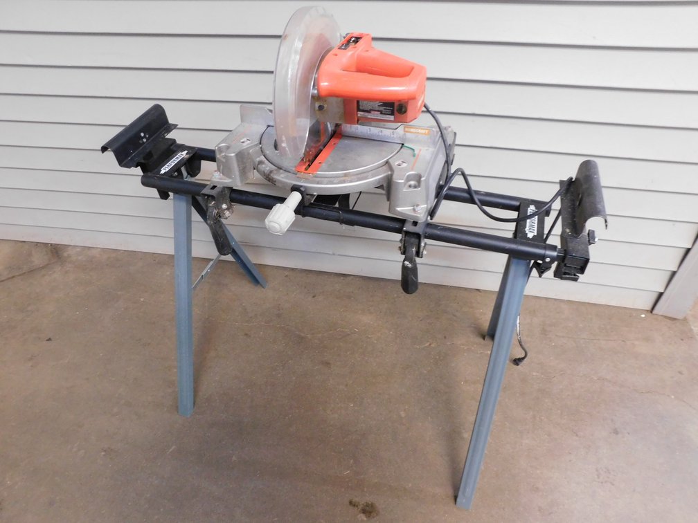 Homecraft Table Saw with Stand, Works