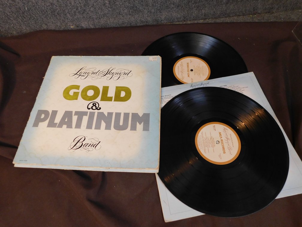 Lynyrd Skynyrd 33 LP Album "Gold & Platinum Band"