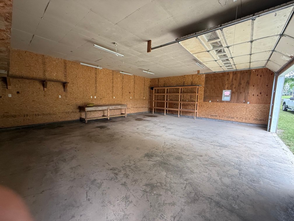 Image for Live Onsite Real Estate Auction with Online Bidding
