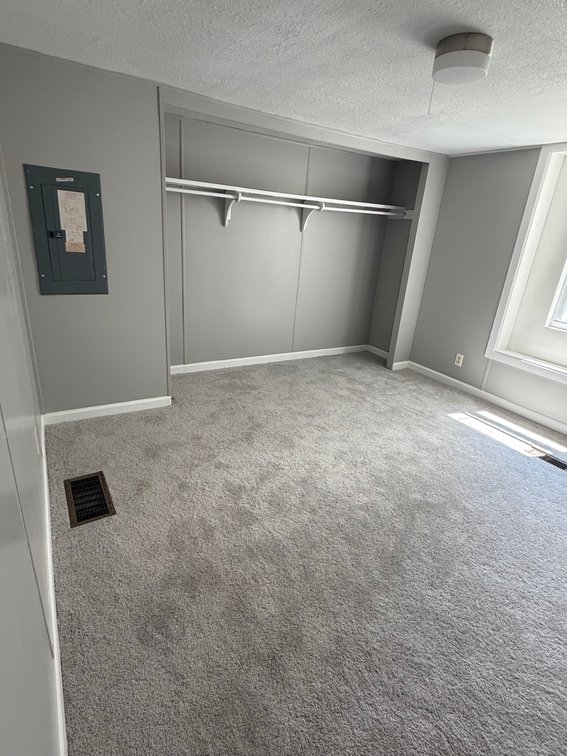 Image for Live Onsite Real Estate Auction with Online Bidding