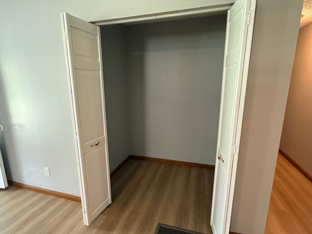 Image for Live Onsite Real Estate Auction with Online Bidding