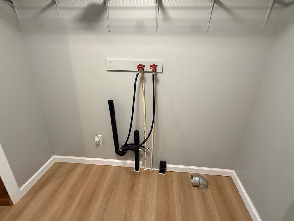 Image for Live Onsite Real Estate Auction with Online Bidding