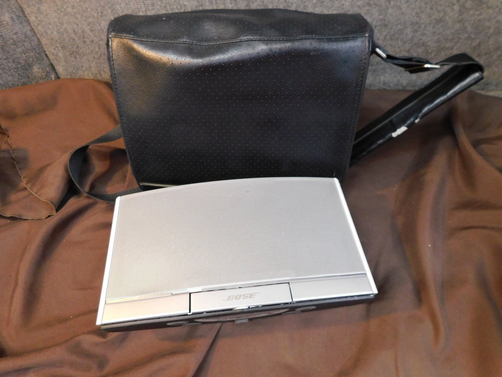 Bose Sound Dock Portable Digital Music System with Bag, No Charger