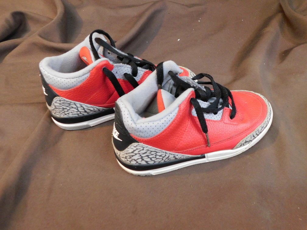 Nike US 3Y Tennis Shoes, Used