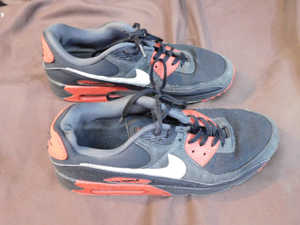 Nike Air US 11.5 Men's Tennis Shoes, Worn