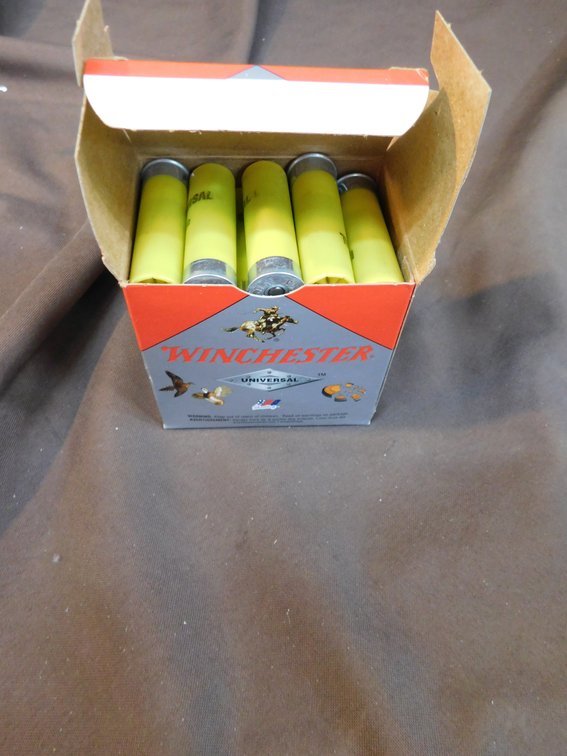 Winchester 20 Gauge 2 3/4" Ammo, 25 Rounds