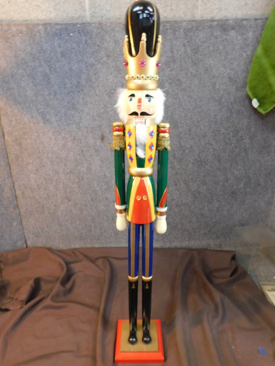 35" T Nutcracker