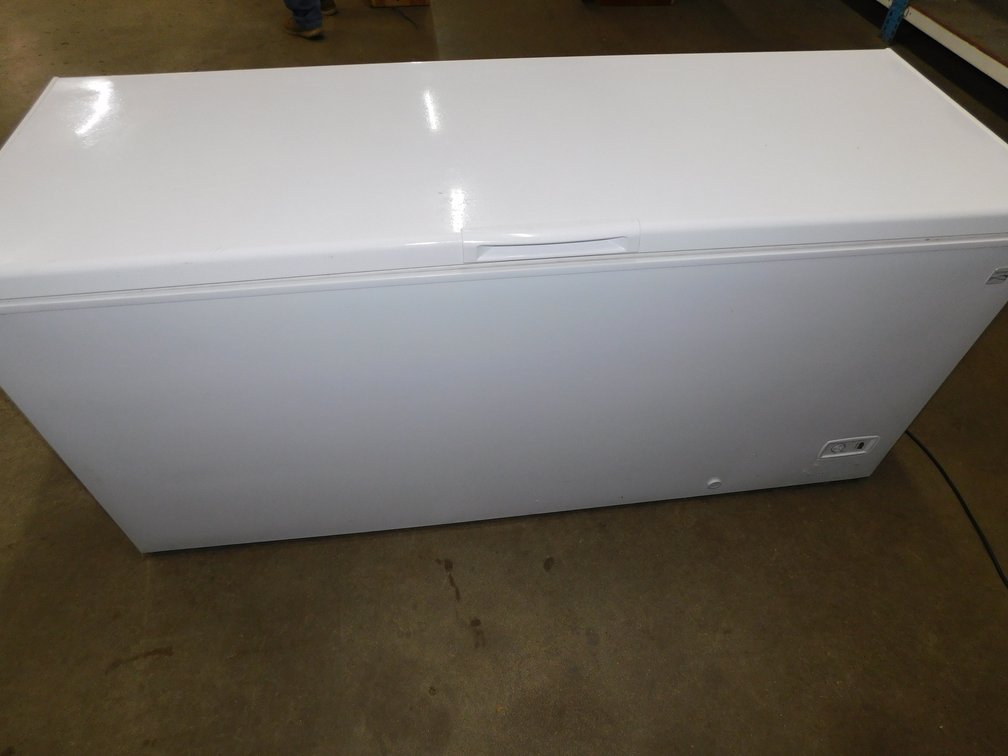Kenmore Household Freezer 72.5" x 27.4" x 33.5", Runs