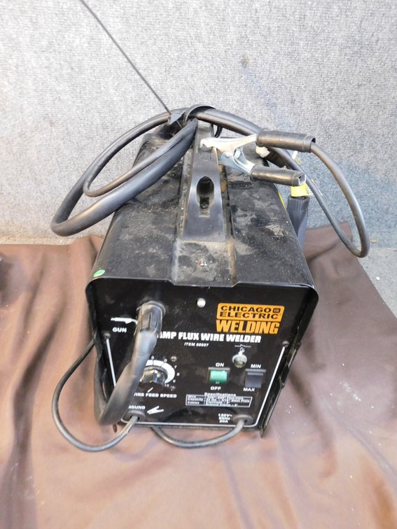 Chicago Electric Welding 90 AMP Flux Wire Welder