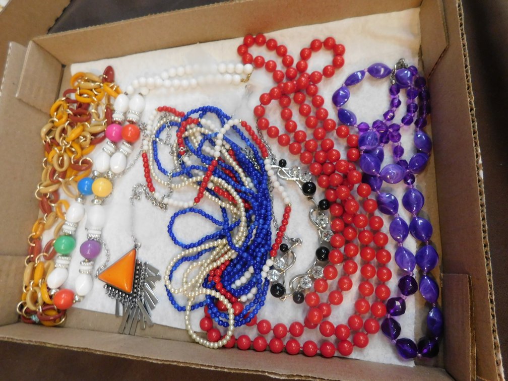 Lot of Assorted Costume Jewelry Necklaces