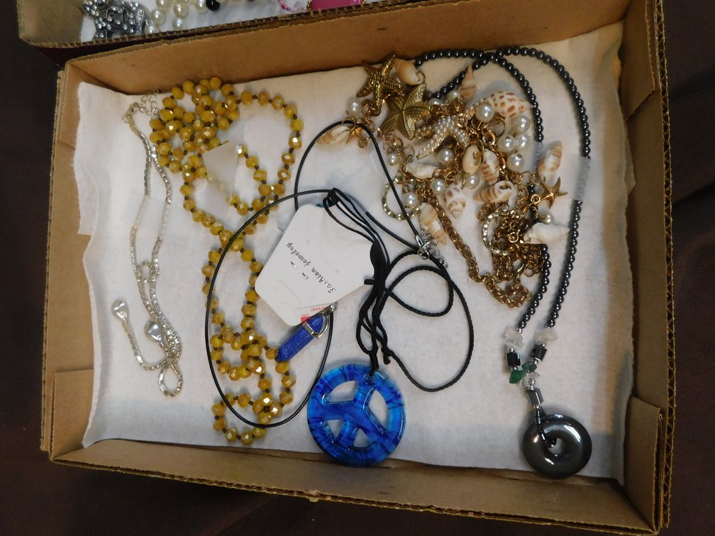 Lot of Assorted Necklaces