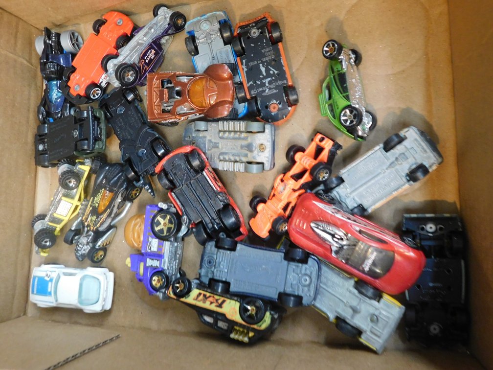 Lot of Assorted Die Cast Toy Cars