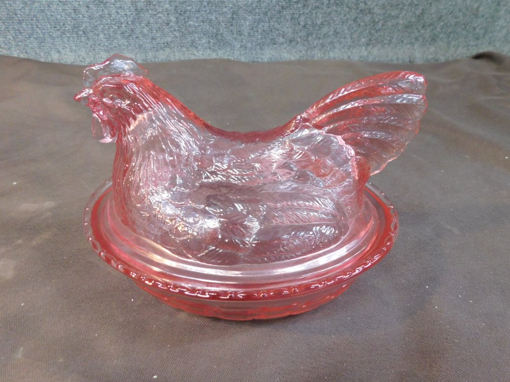 Hen on Nest made by Longaberger USA 7" L
