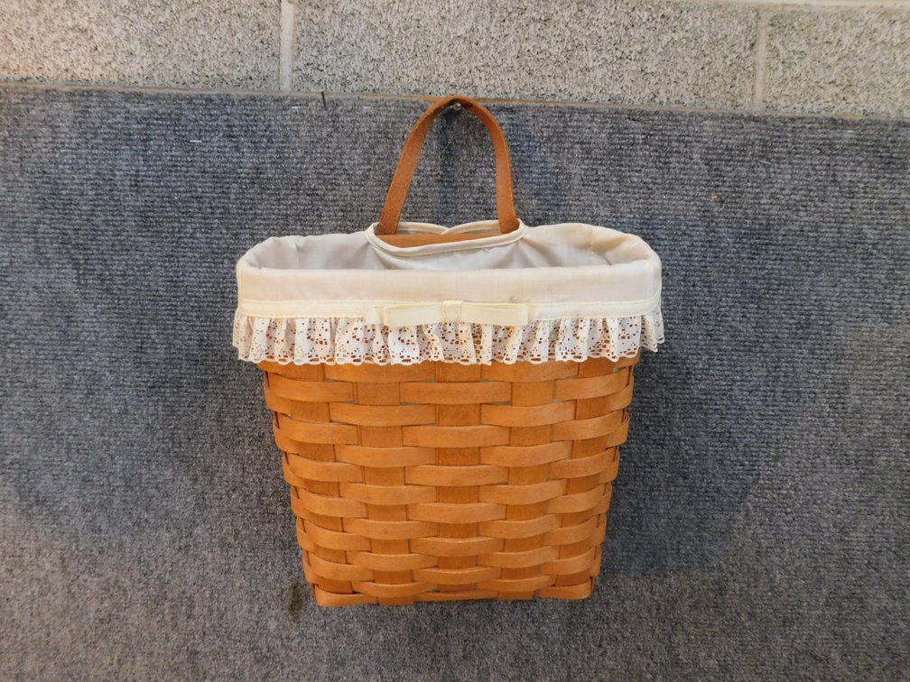1991 Longaberger Basket with Liner 10" x 5 1/2" x 9 1/2"