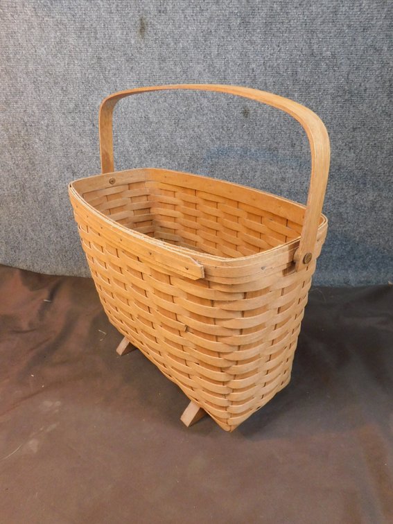 1989 Longaberger Magazine Basket 8 3/4" x 15 1/2" x 12"
