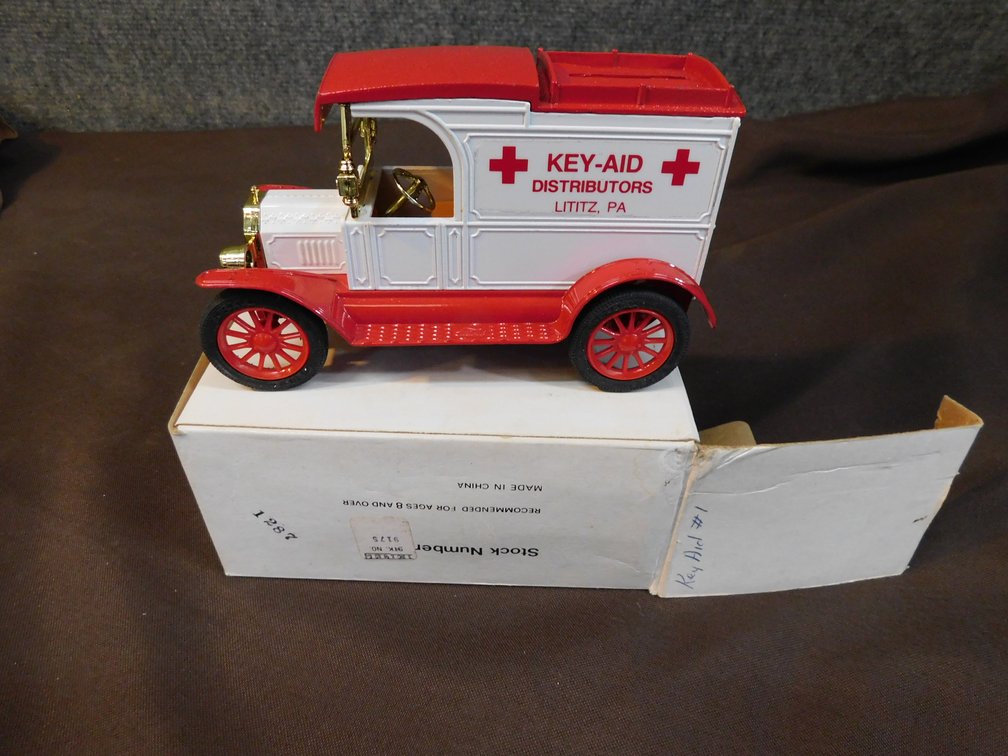 Ertl Collectible Key-Aid Distributors Die Cast Bank